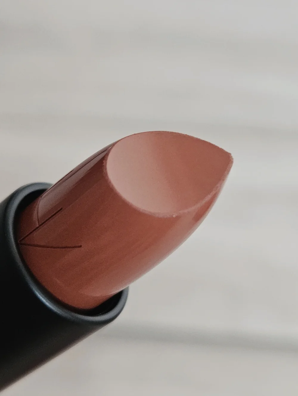 Hung Vanngo Creamy Matte Lipstick -Wildest Dream NEW